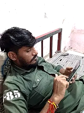 Snapshot of krishjaat43 chatting on September 24, 8:13 am krishjaat43 online show from September 24, 8:13 am