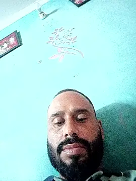 Snapshot of amitkumarkangra chatting on September 24, 12:43 am amitkumarkangra online show from September 24, 12:43 am