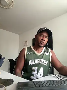 Snapshot of AndyCalifornia1 chatting on September 27, 4:05 pm AndyCalifornia1 online show from September 27, 4:05 pm