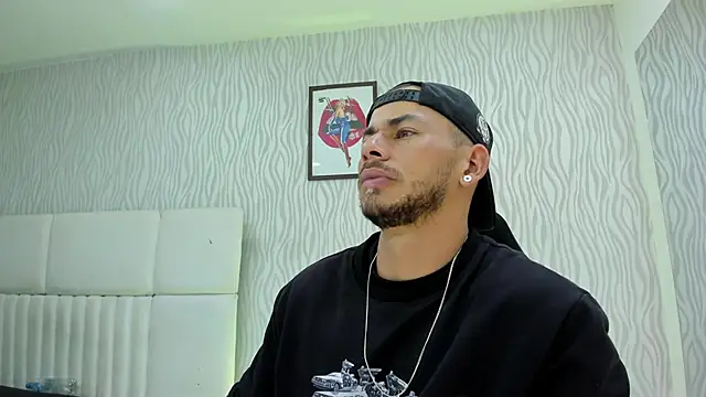 dylan jacobx online show from December 17, 3:25 am