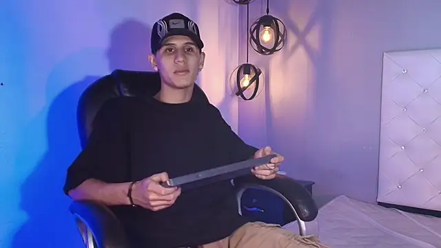  realwav online show from December 14, 5:47 am