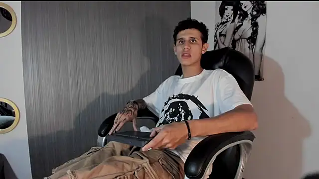  realwav online show from November 8, 6:00 pm