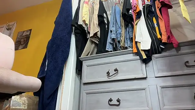 bearcub300 online show from November 14, 5:32 am