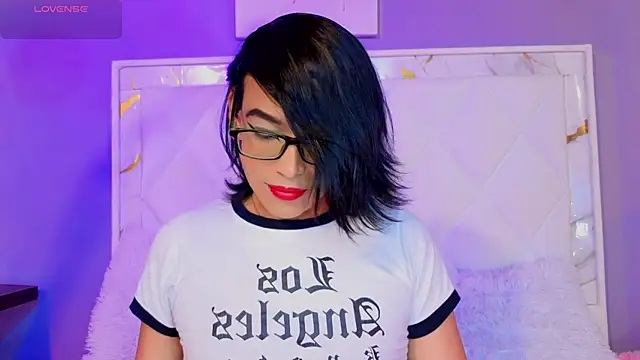 Dannyhot  online show from June 4, 9:10 pm