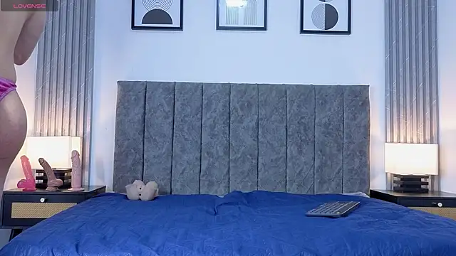 Liam forest  online show from April 21, 3:34 am