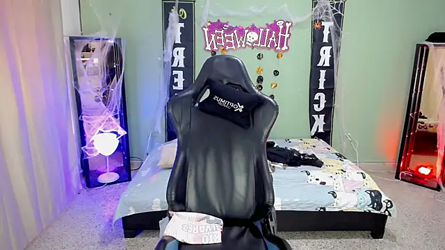 Stein  online show from October 29, 2:31 pm