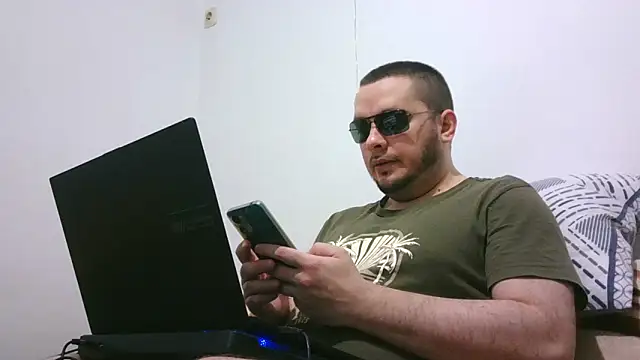 Black Scorpion91 online show from February 3, 6:35 pm