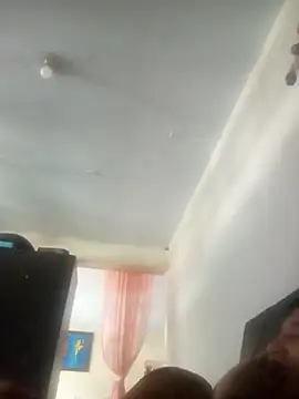 Chis14A online show from April 28, 2:11 pm