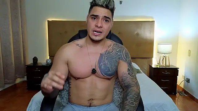 Snapshot of Steven_Velez chatting on September 18, 2:46 am Steven Velez online show from September 18, 2:46 am