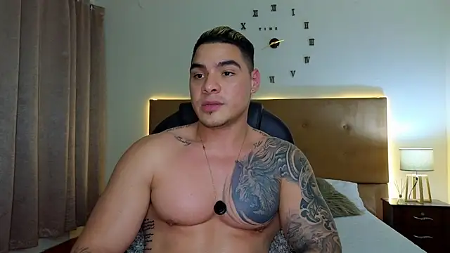 Steven Velez online show from October 26, 1:29 am