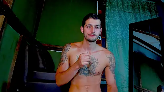 alejo  323   online show from April 24, 3:42 am