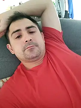 Bradd 32 online show from April 22, 5:18 pm