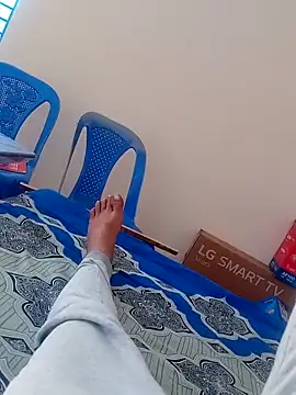 hackyourpussyxh online show from February 4, 9:48 am