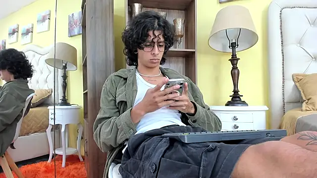 Ibratxandy online show from December 1, 7:39 pm