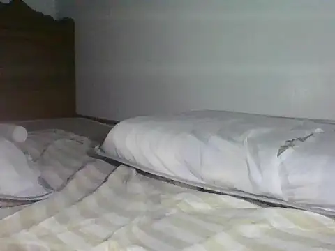 malacobi0 online show from March 5, 4:58 pm