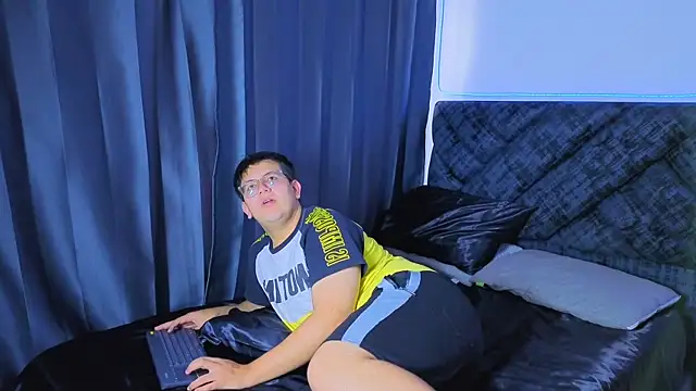 Ryan Doretti online show from November 3, 1:57 pm