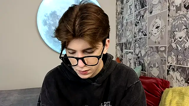 Oliver Starboy online show from October 16, 6:32 am