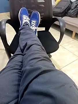 Hugopingonasa2024 online show from February 11, 9:20 pm