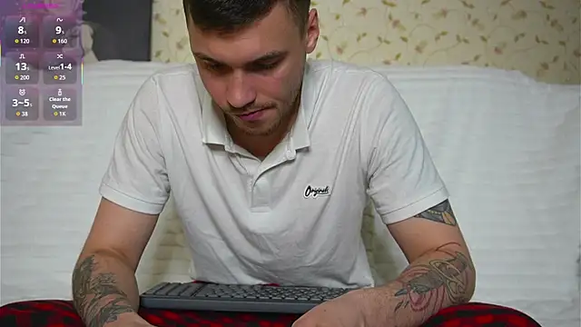 johnstoneisland online show from April 29, 6:36 pm