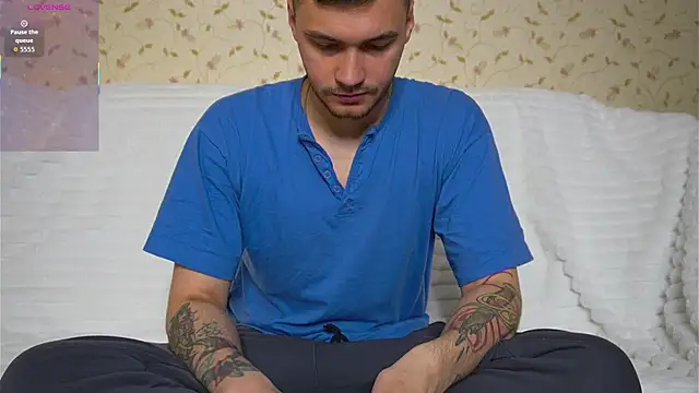 johnstoneisland online show from April 29, 6:40 am