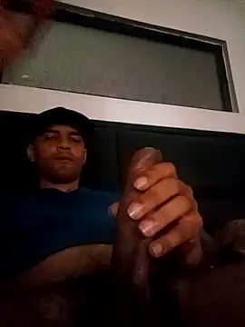 johan77esteban online show from April 23, 8:22 pm