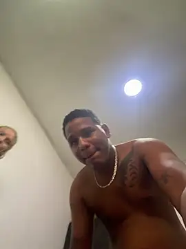 Morenovergon2003 online show from April 21, 6:03 pm