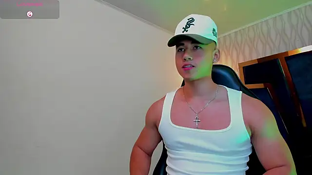 Snapshot of Draven_Marceaux chatting on October 1, 2:32 pm Draven Marceaux online show from October 1, 2:32 pm