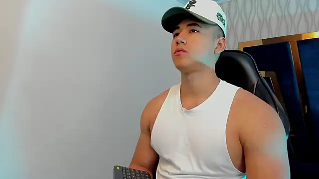 Snapshot of Draven_Marceaux chatting on October 16, 11:51 am Draven Marceaux online show from October 16, 11:51 am