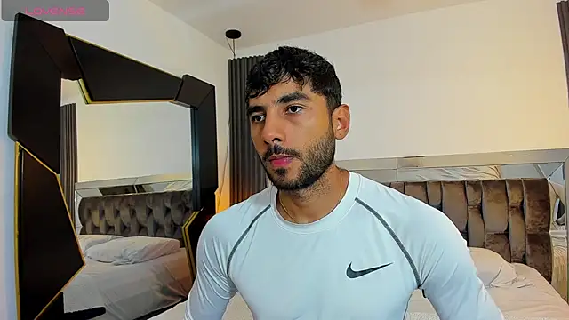 MARC THOMPSON  online show from November 28, 12:47 am