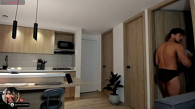 austin spears  online show from April 23, 11:40 pm