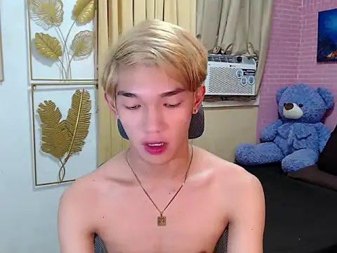 urasian john18 online show from April 19, 8:25 am