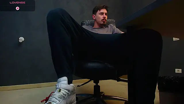 EnzoRace online show from October 30, 6:15 am