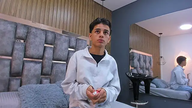 owen  johnson online show from January 11, 12:31 pm