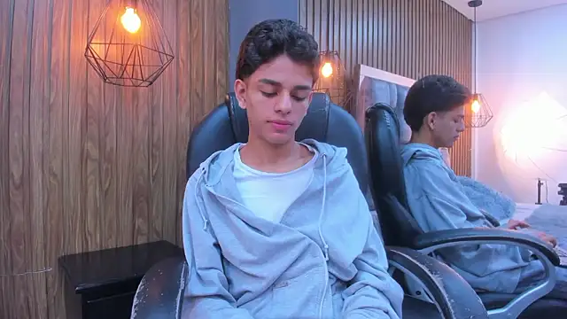 owen  johnson online show from March 22, 11:48 am