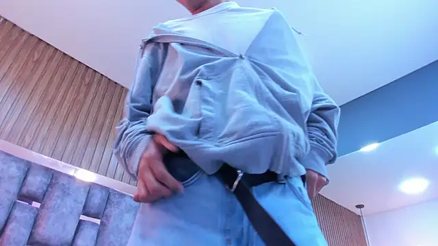 owen  johnson online show from January 7, 11:48 am