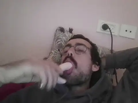 BalloonSlave1513 online show from February 21, 7:42 am