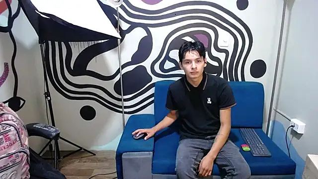 Luca vega online show from November 7, 1:14 pm