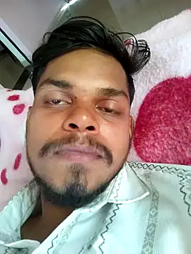 chocoboyfunn online show from April 25, 7:33 am