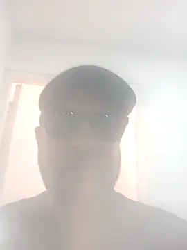 facha28 online show from November 8, 11:41 pm