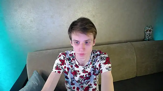 yes cute boy  online show from March 9, 9:31 pm