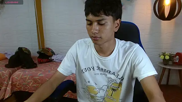 markbowie online show from November 15, 8:33 pm