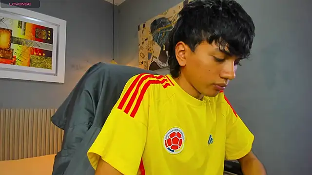 markbowie online show from April 25, 2:58 pm