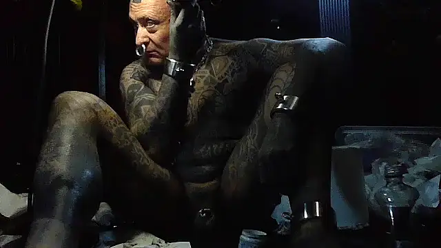 object857 online show from April 23, 8:44 pm