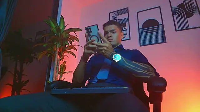 ALPHA DOMINUS  online show from April 3, 4:20 am