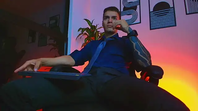 ALPHA DOMINUS  online show from April 24, 3:53 am