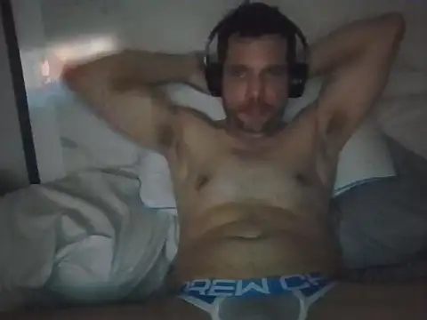 cloudsnfun online show from April 5, 9:39 am