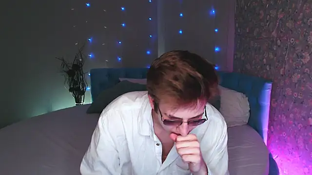 KiskaKurt online show from September 20, 9:15 pm