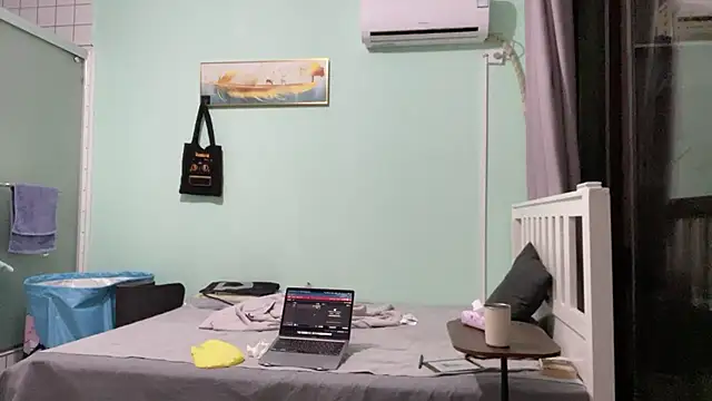 cily online show from December 18, 11:17 am