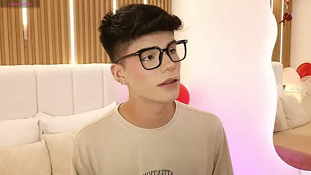 Dulcey  online show from February 14, 3:56 am