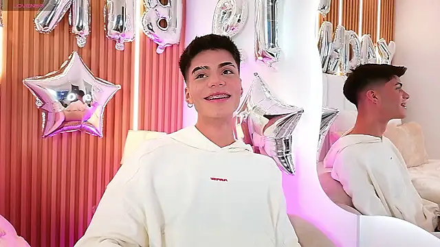 Dulcey  online show from March 23, 6:30 am